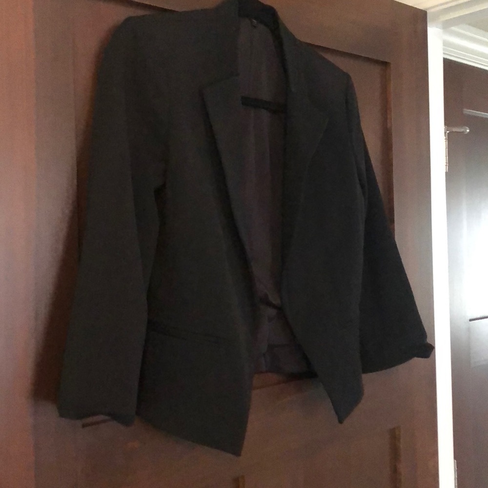 3/4 sleeve blazer from express